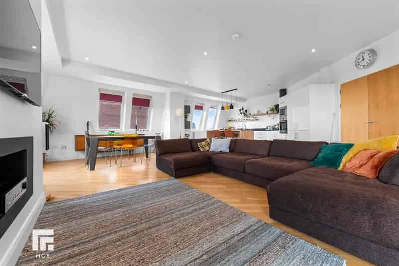 2 Bedroom Apartment For Sale
