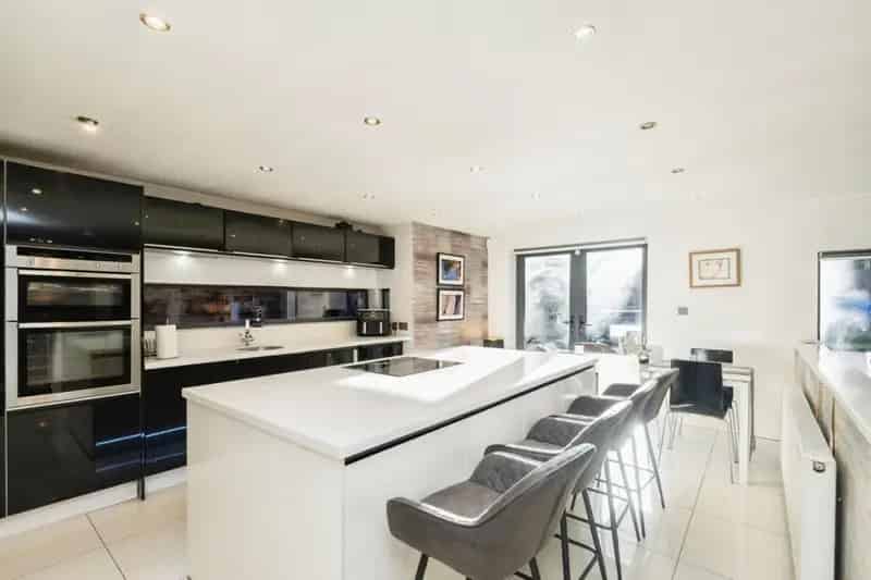 3 Bedroom House For Sale Modern Design Family Home
