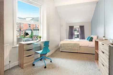 7 Bedroom Flat Leeds Hyde Park Road 2 Kitchens 2 Bathrooms