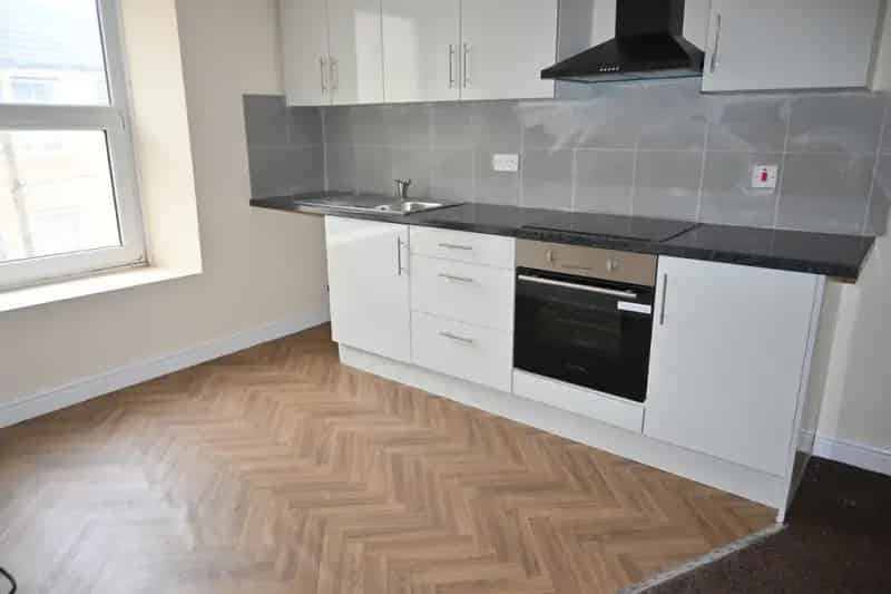 2 Bedroom Flat To Rent Available 22052025
