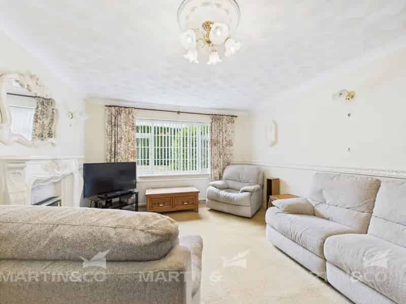 3 Bedroom Bungalow For Sale - Modernisation Project