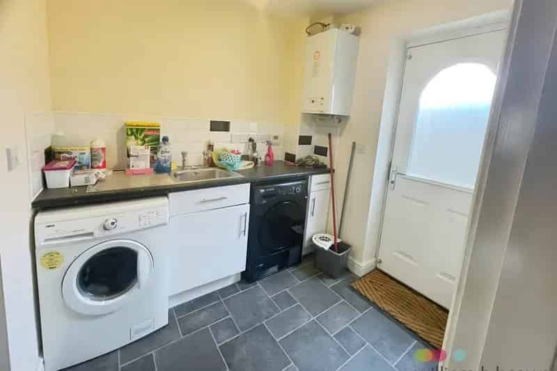 34 Bedroom Townhouse to Let Near Lincoln City Centre
