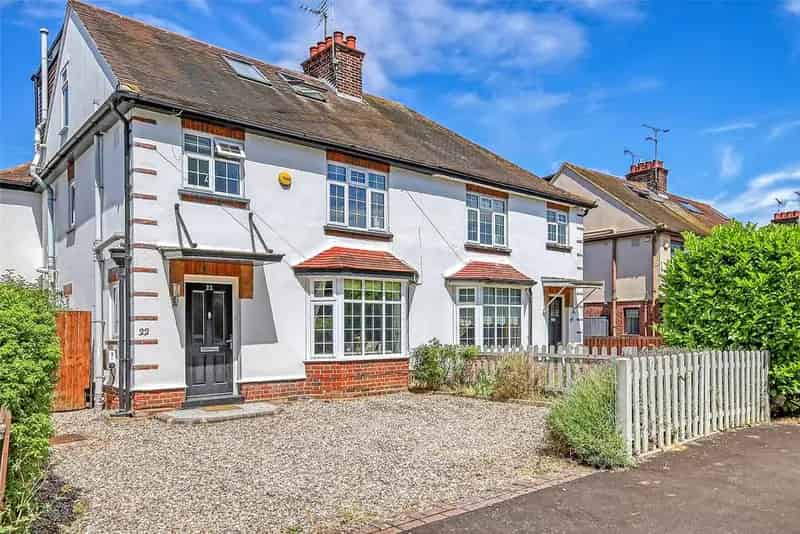 4 Bedroom Semi Detached House For Sale