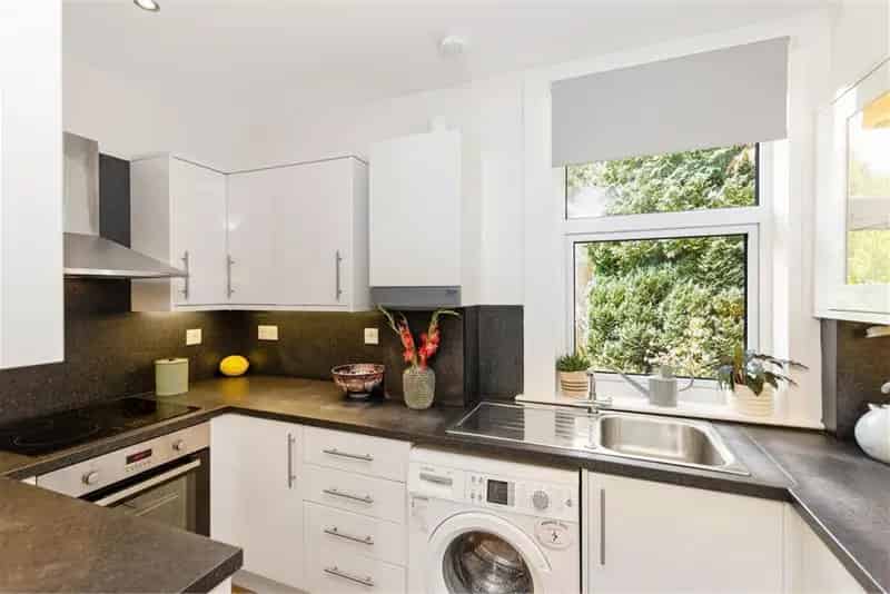 2 Bed Flat - Lower with 1 Reception Room