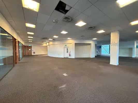 10,090 sq ft Office Suites to Rent in Belfast