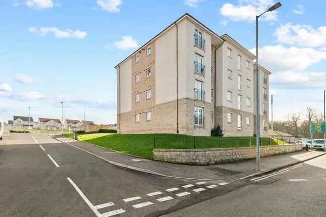 2 Bed Apartment Near Thornliebank Train Station