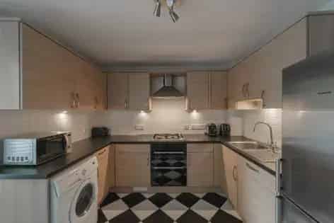 2 Bedroom Furnished Apartment in Cults Aberdeen