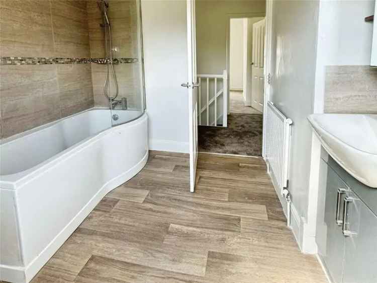3 Bedroom Mid Terrace House to Rent Stafford ST16