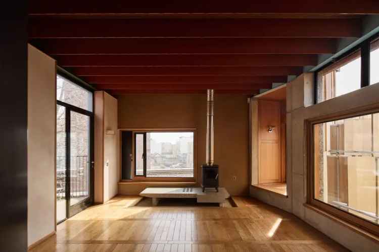 Walmer Yard III: 4-Bedroom Home by Peter Salter in London W11