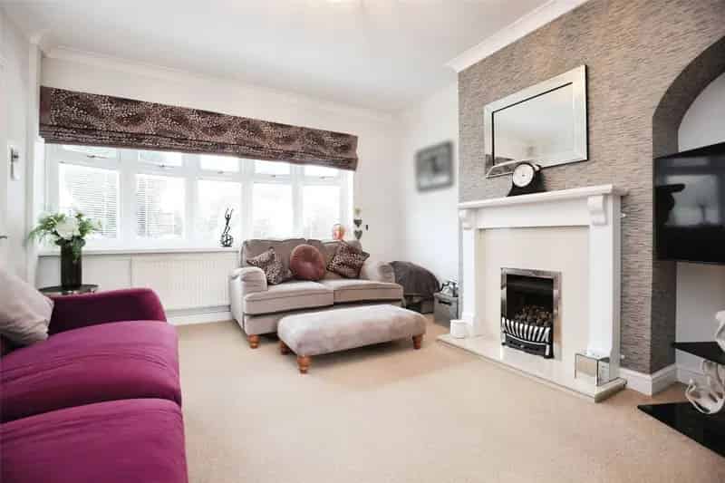 3 Bedroom Family Home Garage Driveway President Kennedy School Catchment