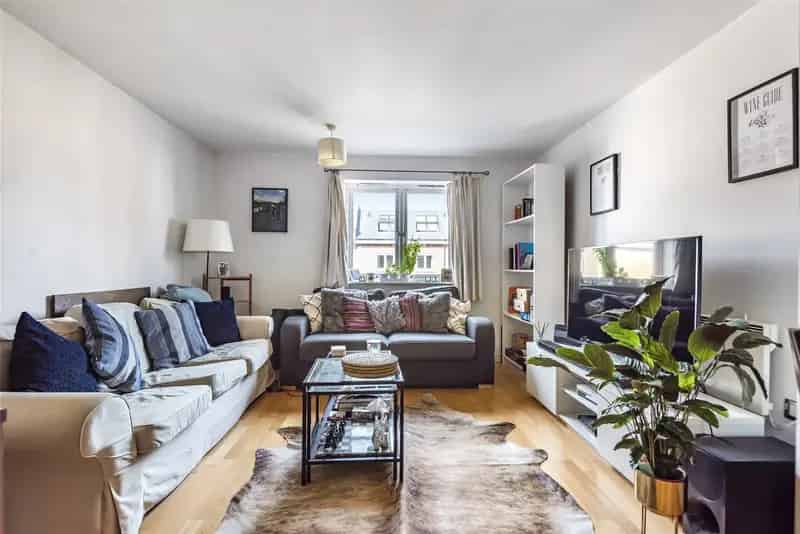 1 Bedroom Flat Near Earlsfield Station