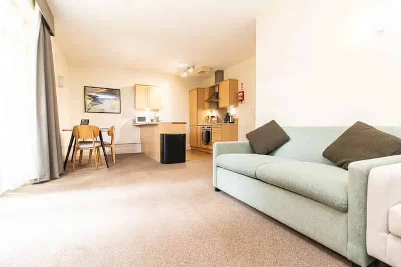 1 Bedroom Apartment for Rent