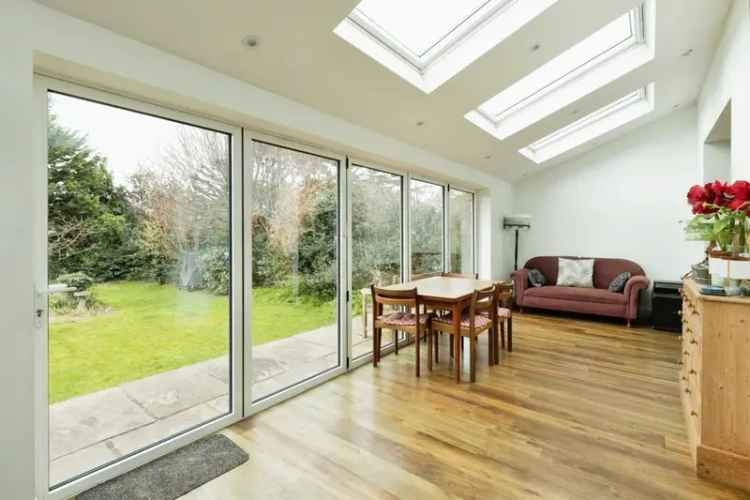 3 Bed Detached House Seaford Modern Kitchen South Facing Garden Garage