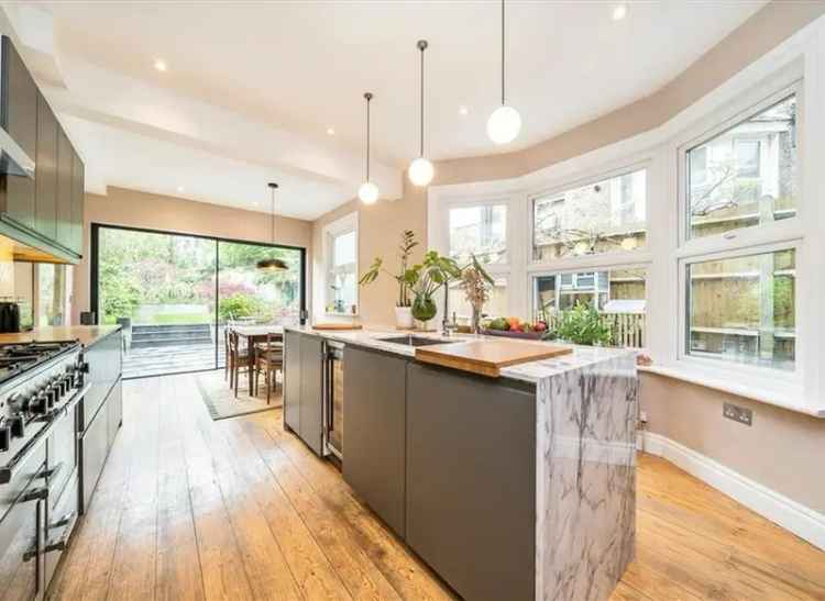 Four Bedroom Victorian Semi Detached House with West Facing Garden