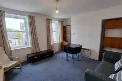 3 rooms house of 128 m² in Aberdeen