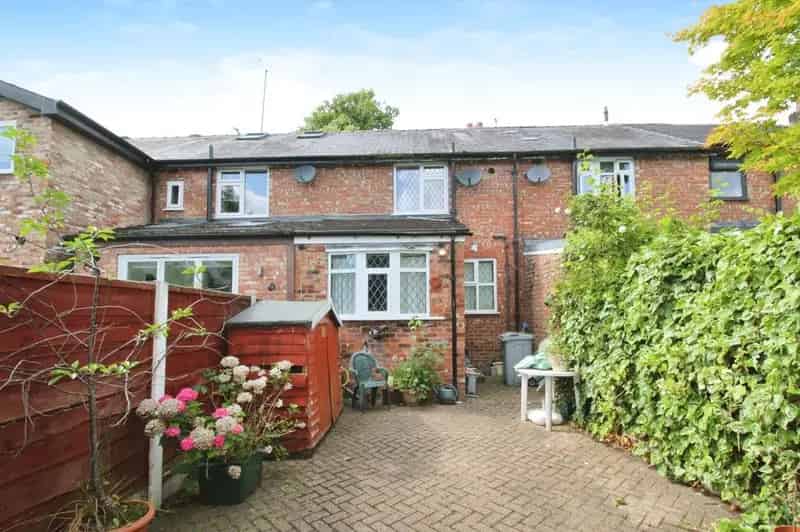 2 Bedroom Mid Terrace House Wilmslow SK9 Requires Updating
