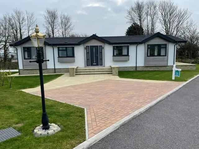 2 bedroom park home for sale