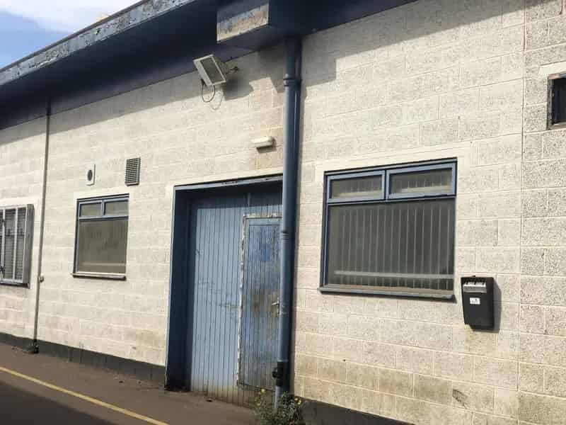 Lock-Up Warehouse and Business Unit for Storage or Small Business