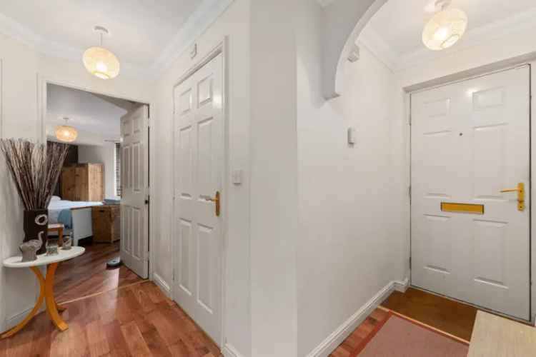 2 Bedroom Ground Floor Flat For Sale
