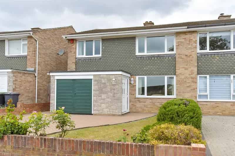3 Bedroom Semi-Detached House For Sale Near Havant