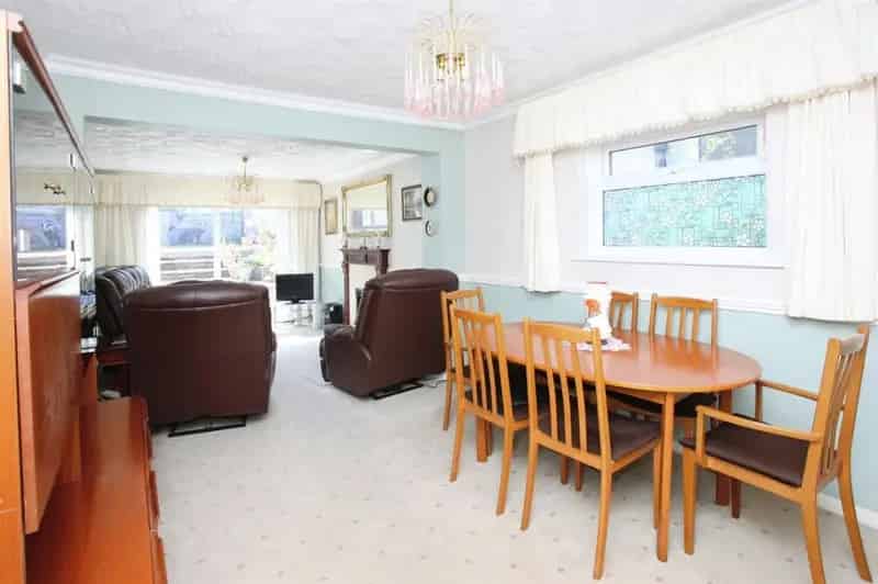 4 Bedroom Detached Bungalow with Two Garages and EV Charging