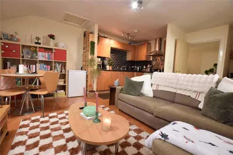 Modern Furnished Duplex Apartment - Perfect for Young Professionals