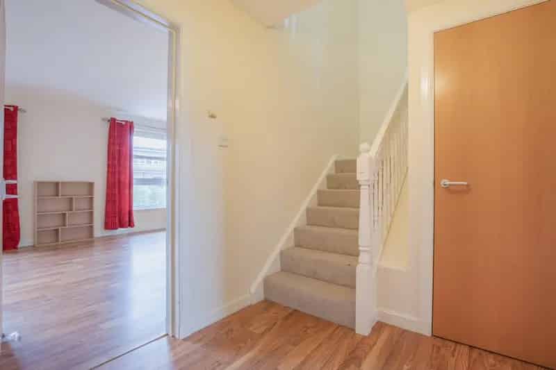 4 bedroom Flat
 To Rent