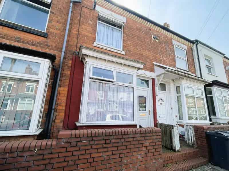 2 Bedroom Mid Terrace House for Sale in Winson Green Birmingham