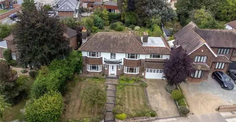 5 bedroom house for sale