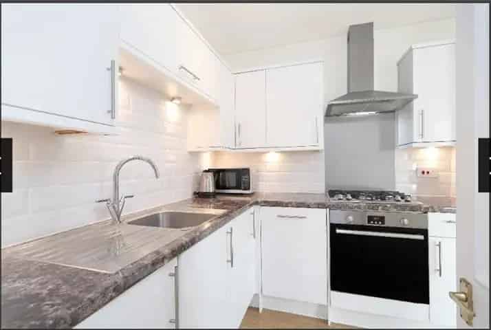2 Double Bed Apartment near Earl's Court Tube