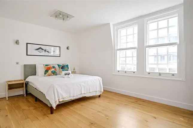 Flat for sale in High Holborn, London WC1V