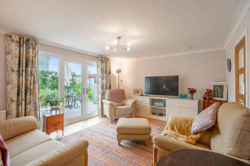 Spacious Semi-Detached Bungalow in Dunblane