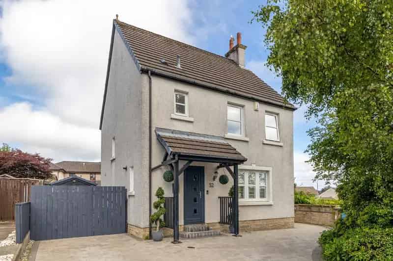 4 Bedroom Detached House for Sale in Newton Mearns
