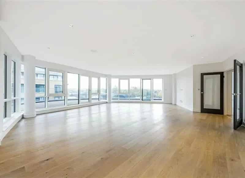3 Double Bed Penthouse Apartment with River Views