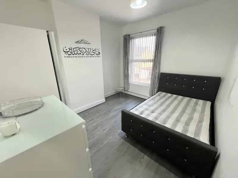 2 Bedroom Terraced House Handsworth Wood