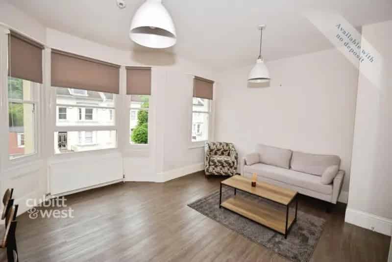 3 Bedroom Maisonette No Deposit Option Available