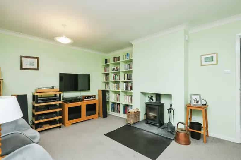 Spacious 3-Bed Link Detached Bungalow Sculthorpe