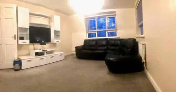 Croydon 2-Bed Flat Swap Council Tenancy Pets Allowed