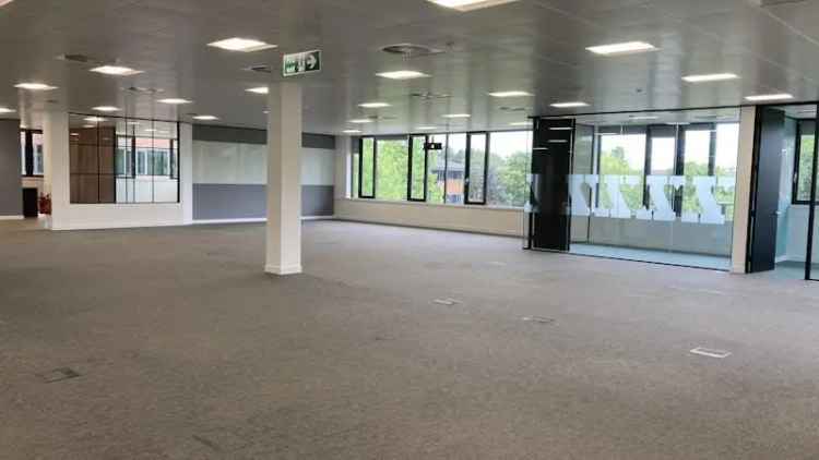 Office For Rent in Three Rivers, England