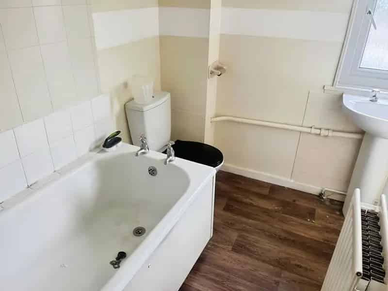 2 Bedroom Flat for Sale York YO26