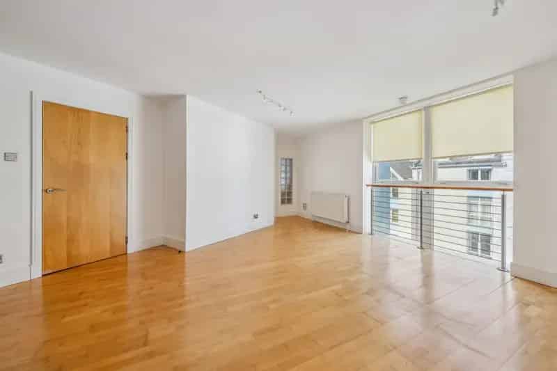 Spacious One Bedroom Loft Apartment in Glasgow