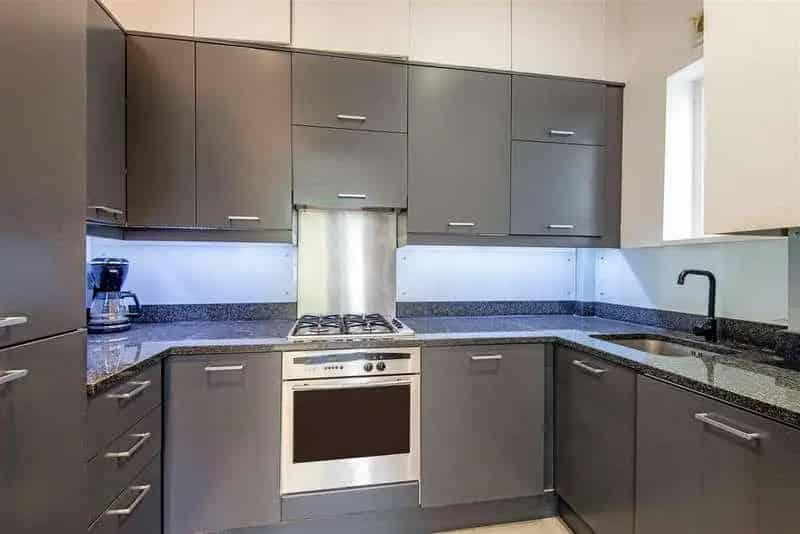 2 Bed Flat for Sale in Victorian Conversion