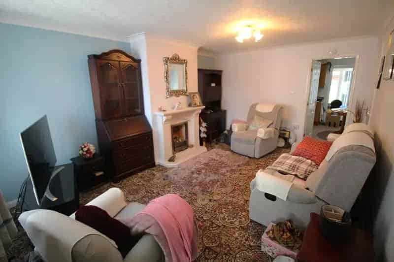 2 Bedroom End Terrace House for Sale Flamborough