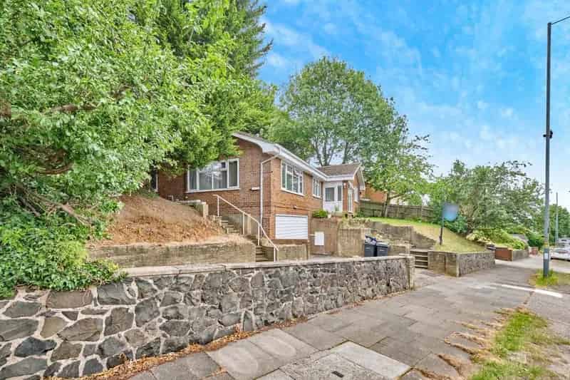 3 Bedroom Detached Bungalow For Sale