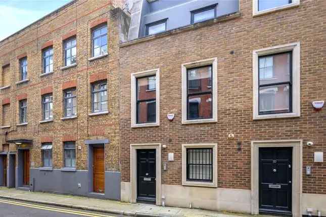 Terraced house for sale in Calvin Street, London E1