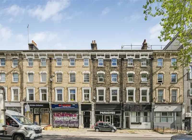 One Bedroom Apartment New Cross Modernisation Needed No Onward Chain