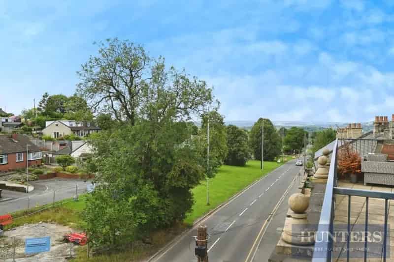 2 Bed Flat for Sale - First Floor Apartment with Lift Access and Allocated Parking