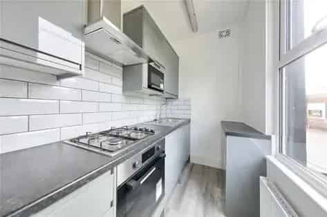 1 Bedroom Flat 43m² London Sutton