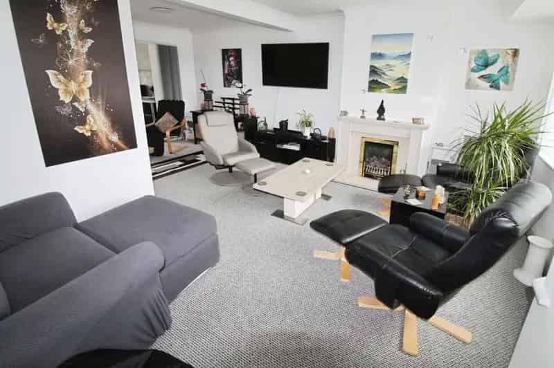 3 Bedroom Semi Detached House Birmingham B26