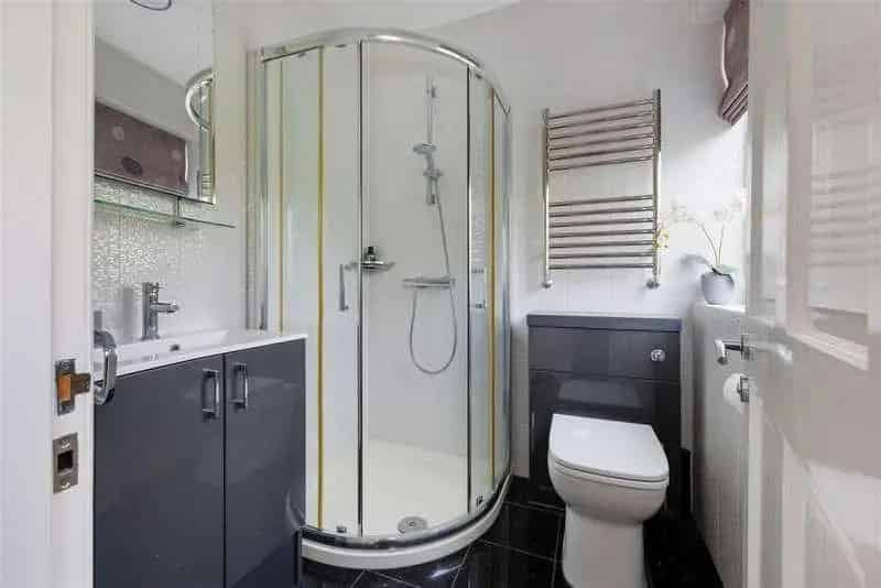 5 Bed Detached House For Sale Near Warwick